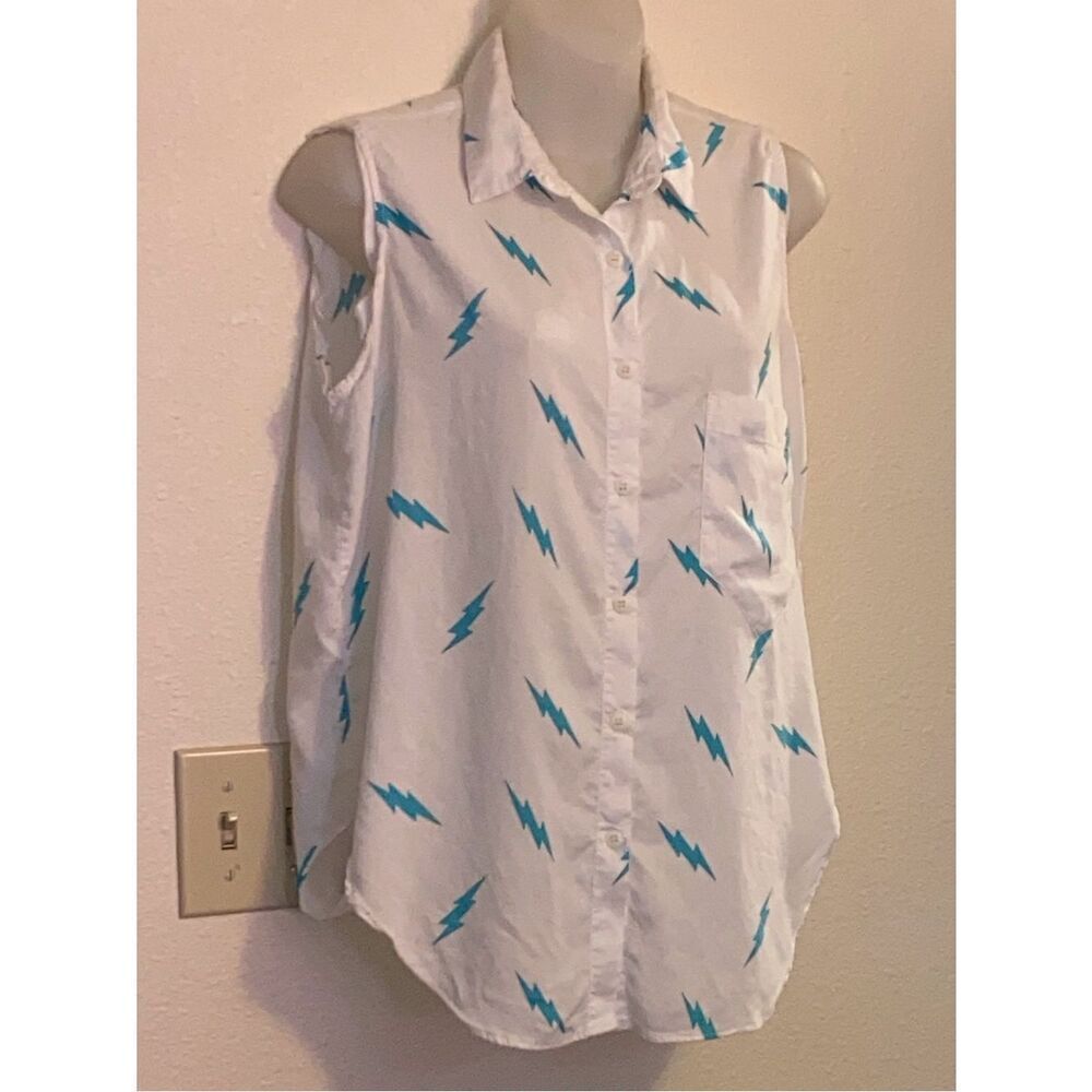 Pinot Noir Sleeveless White Button-Down Shirt with Teal Lightning Print Size L